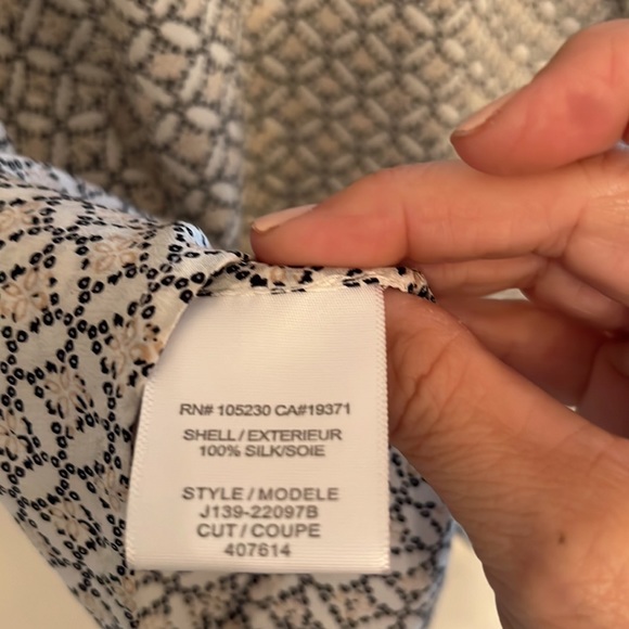 Joie XS silk blouse - Picture 6 of 7